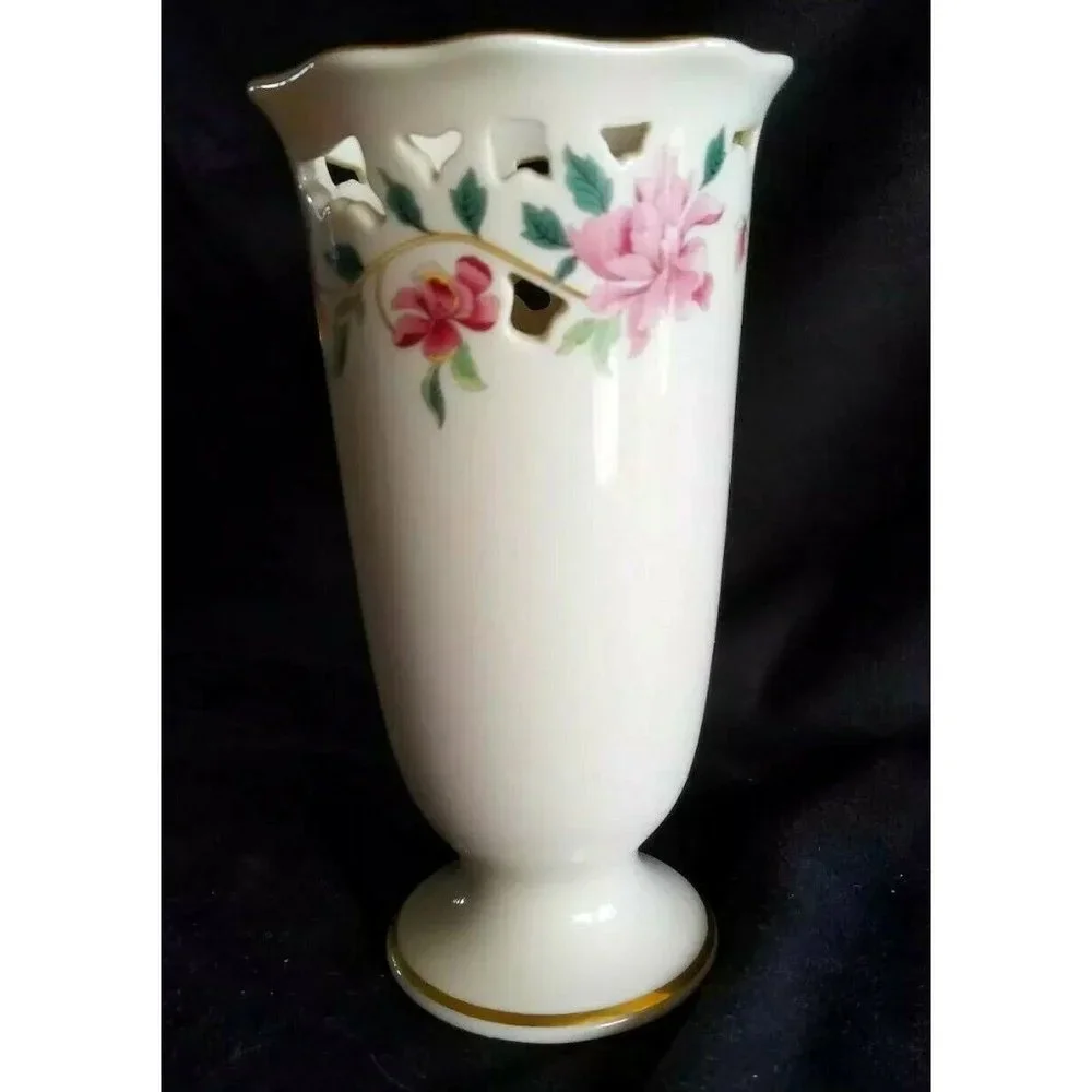 LENOX BARRINGTON COLLECTION VASE 7